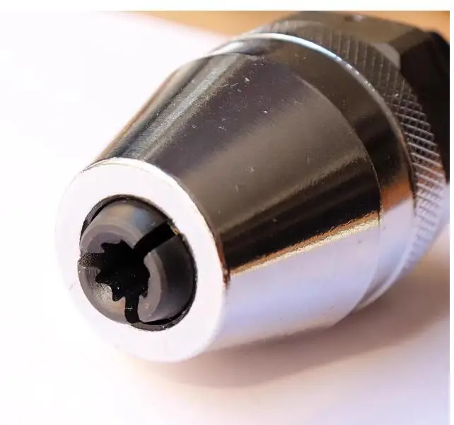 Зажимной патрон для разборки винтов ржавые мертвые скользкие зубья разрывная