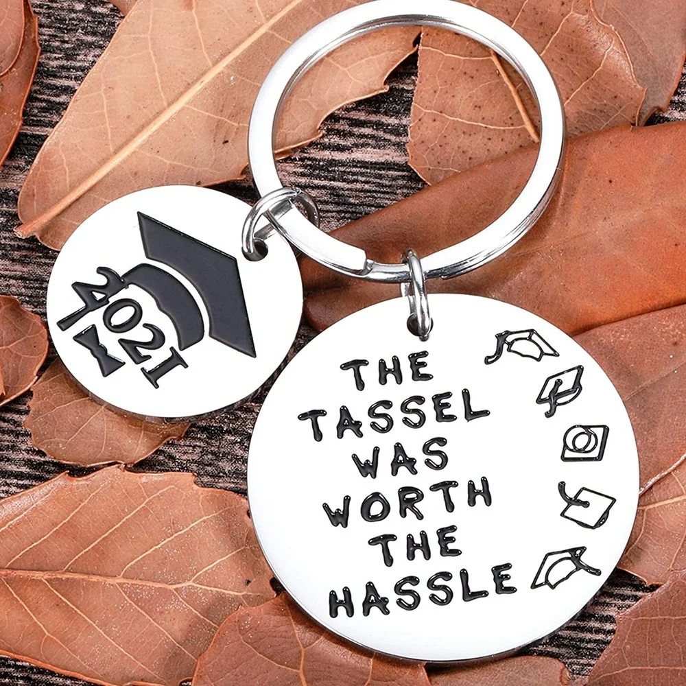 

2022 Graduation Gifts Class of 2021 Seniors Students Keychain Graduation Masters Nurses Students College Gifts for Daughter Son