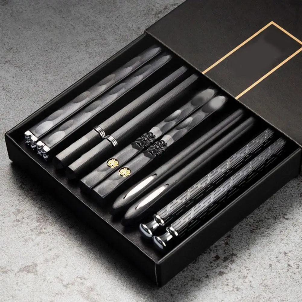 

5 Pairs Japanese Chinese Chopsticks For Eating Food Sushi Sticks Reusable Metal Korean Chopsticks Set Healthy Alloy Tablewa U5w3
