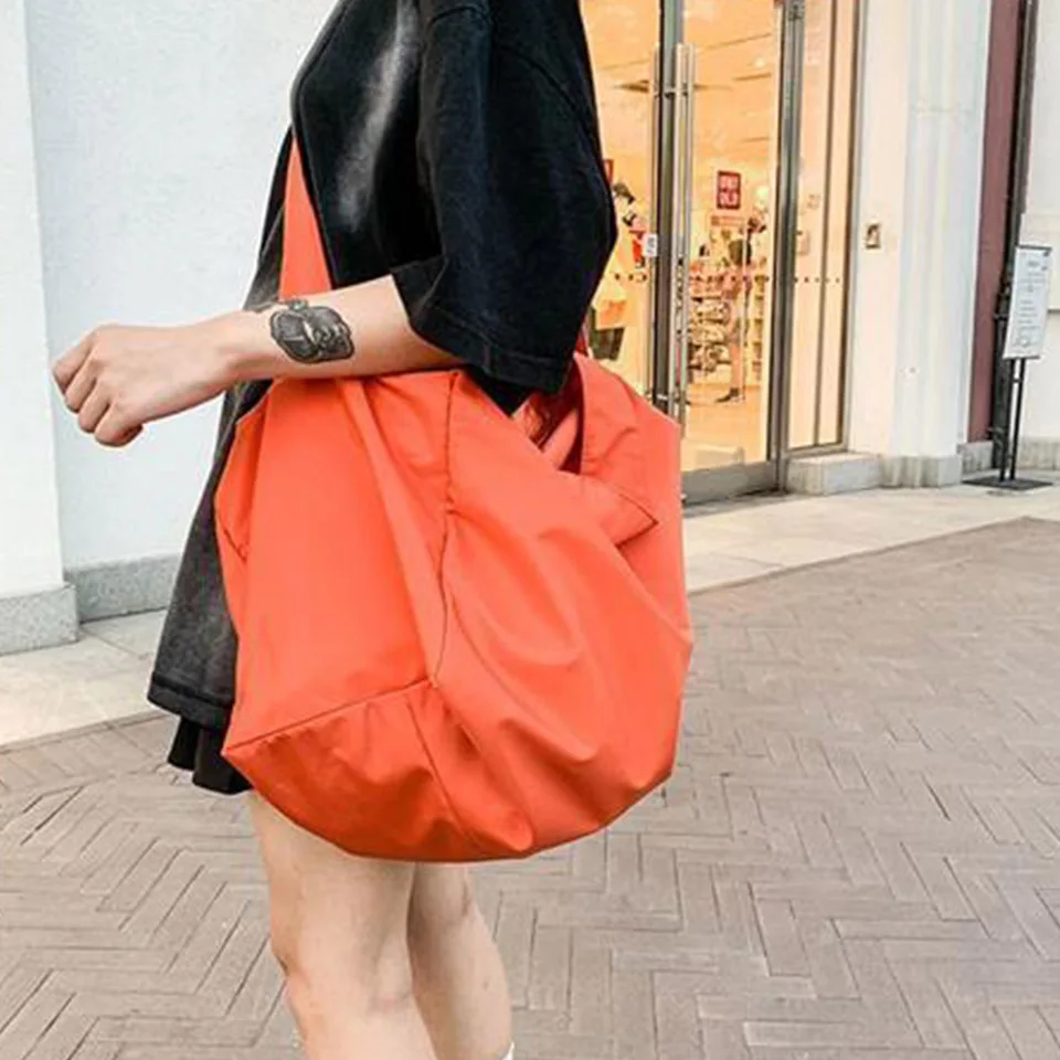 Fashion Professional Sports Backpack Female Portable Portable Fitness Bag Simple Large Capacity Web Celebrity Training Bag M600