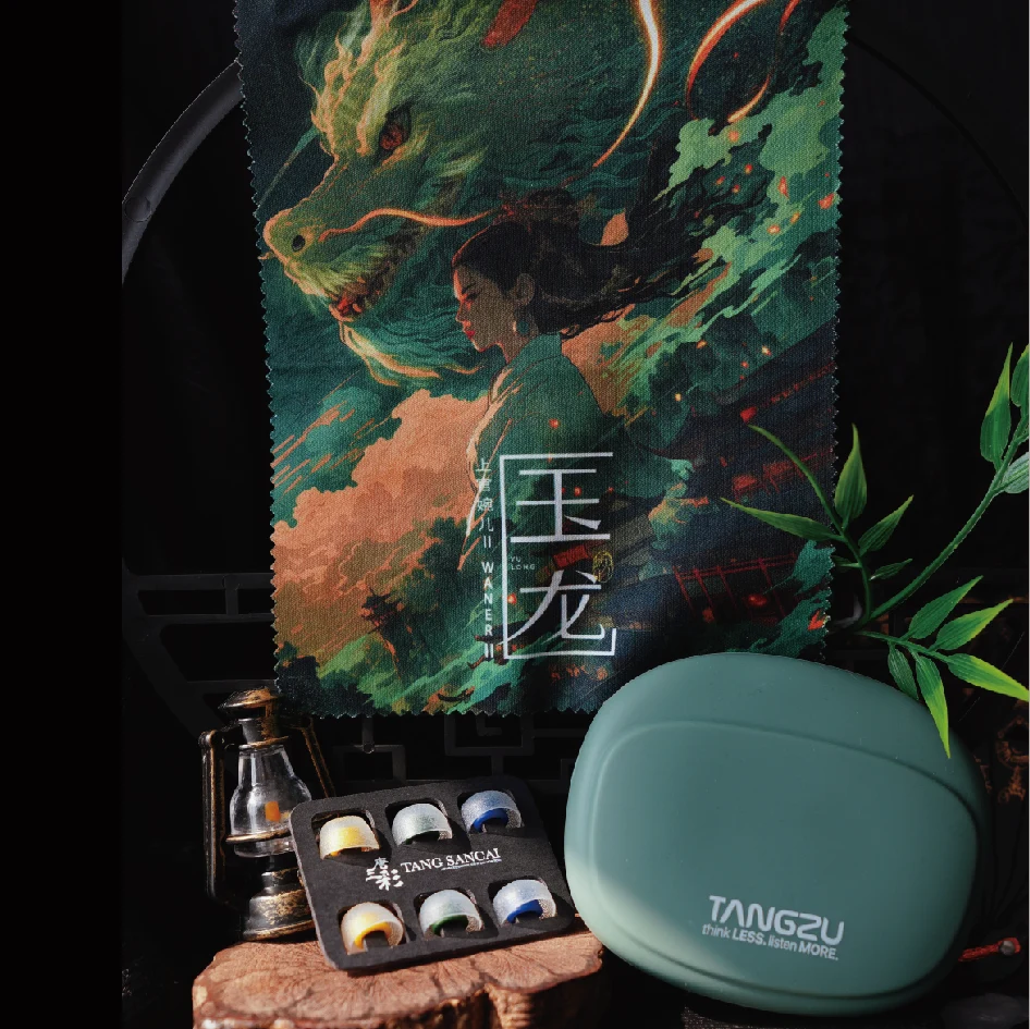 Фото Наушники-вкладыши Tangzu Waner 2 Jade Dragon Edition 10mm PET с одним динамическим драйвером, в комплекте с силиконовым чехлом для хранения. №5