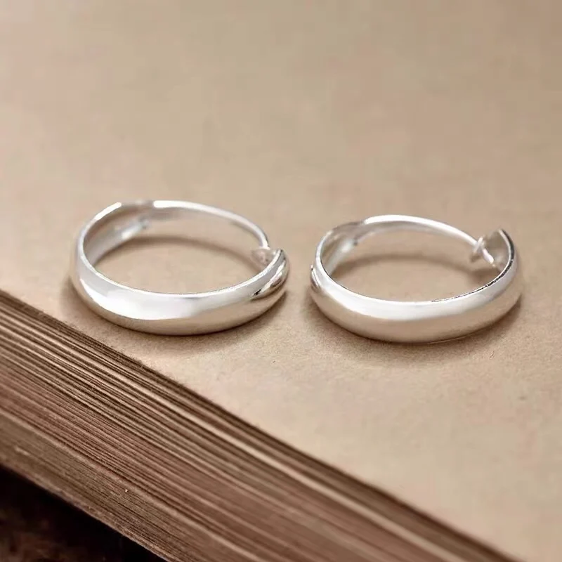 

Classic Glossy Old Man Earrings