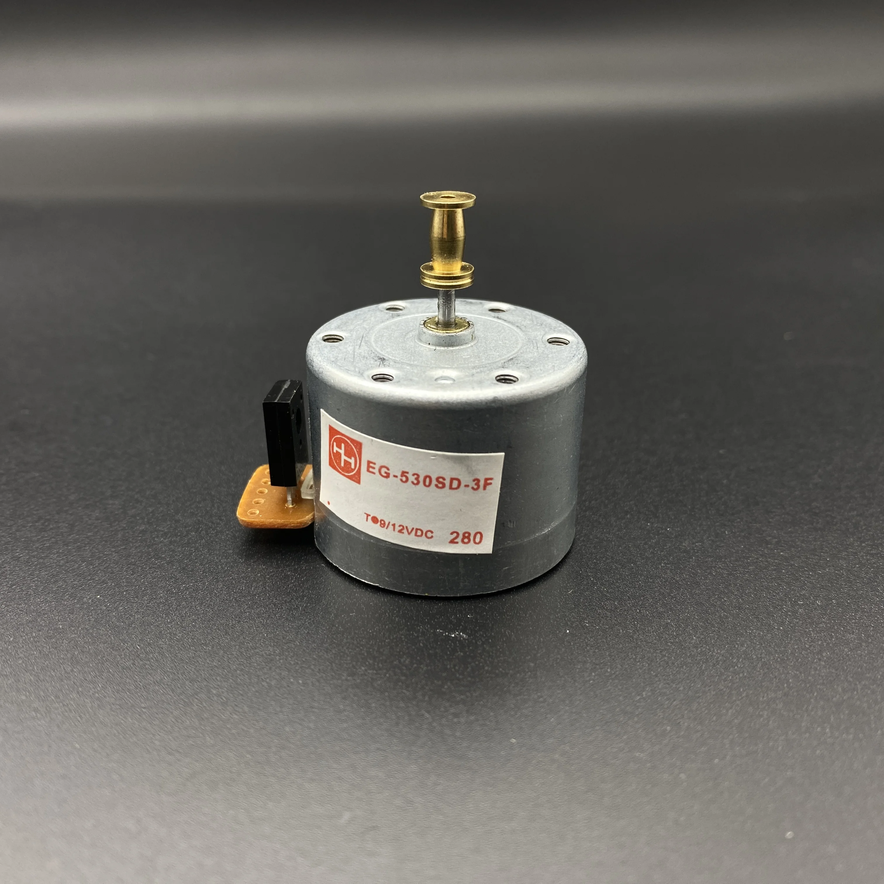 Двигатель проигрывателя 33/45/78 об/мин 9-12 В постоянного тока