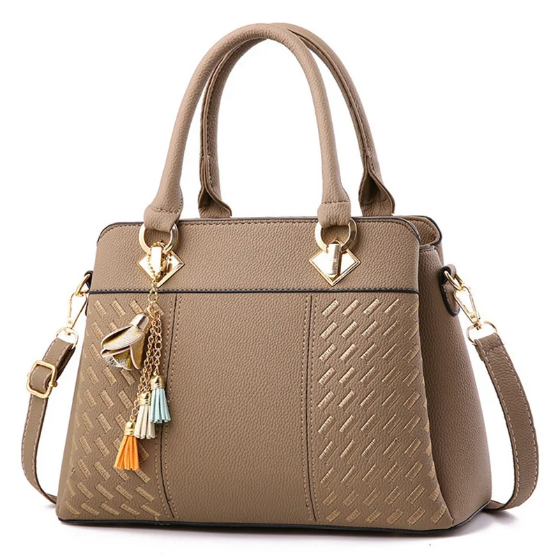 

Дизайнерская сумка новинка осень/зима 2023 женская сумка большой вместимости модная сумка для мам среднего возраста сумка через плечо