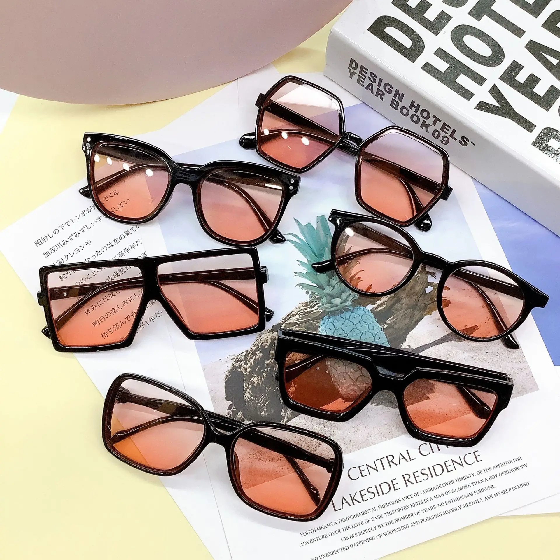 

Gradient pink blush glasses travel ins online celebrity personality children's sunglasses Korean children's sunglasses