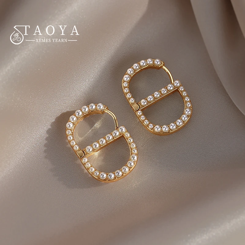 

2023 New Design Sense Pig Nose Pearl Gold Color Earrings for Korean Fashion Jewelry Party Luxury Accessories For Women‘s Earstud
