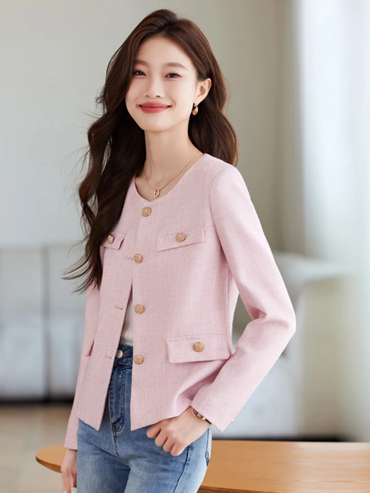 2024 New French sle Graceful Temperament Short coat Women Spring and Autumn High Sense Versitile Fashion Slimming Jacket Top