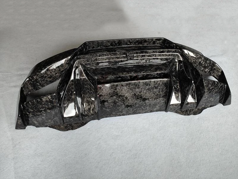 LP580 LP610 Задний бампер из углеродного волокна для Lamborghini Huracan