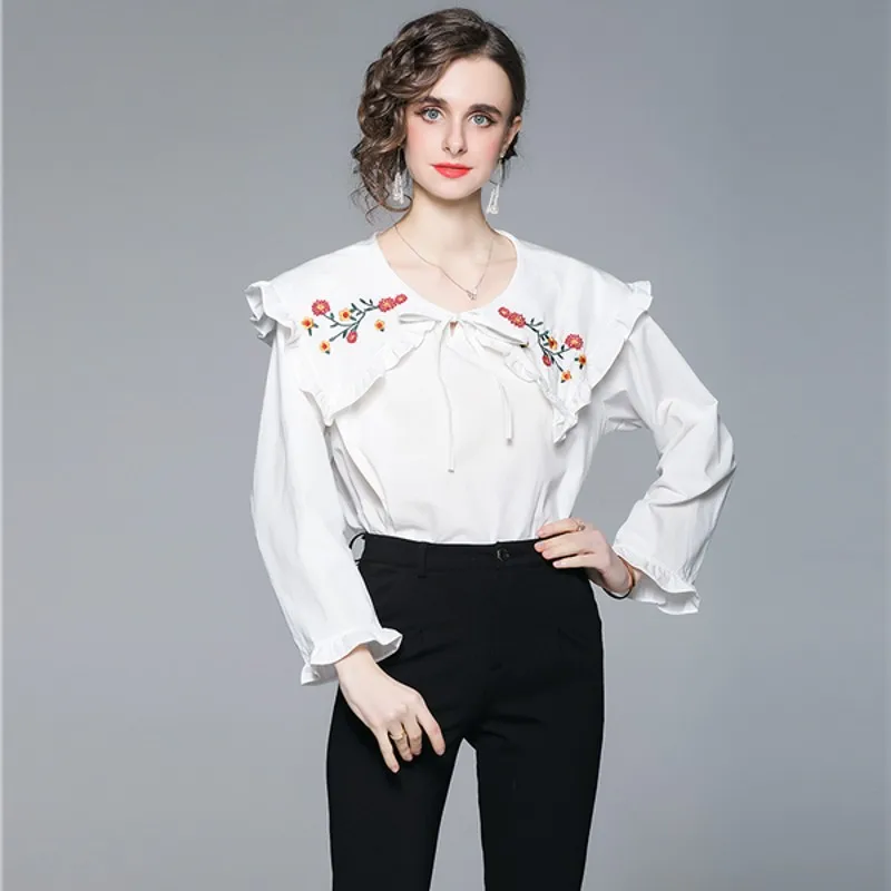 

2022 Spring High Quality Fashion Runway Shirt Embroidered Loose Shirt Elegant Women's Retro Shirt Tops
