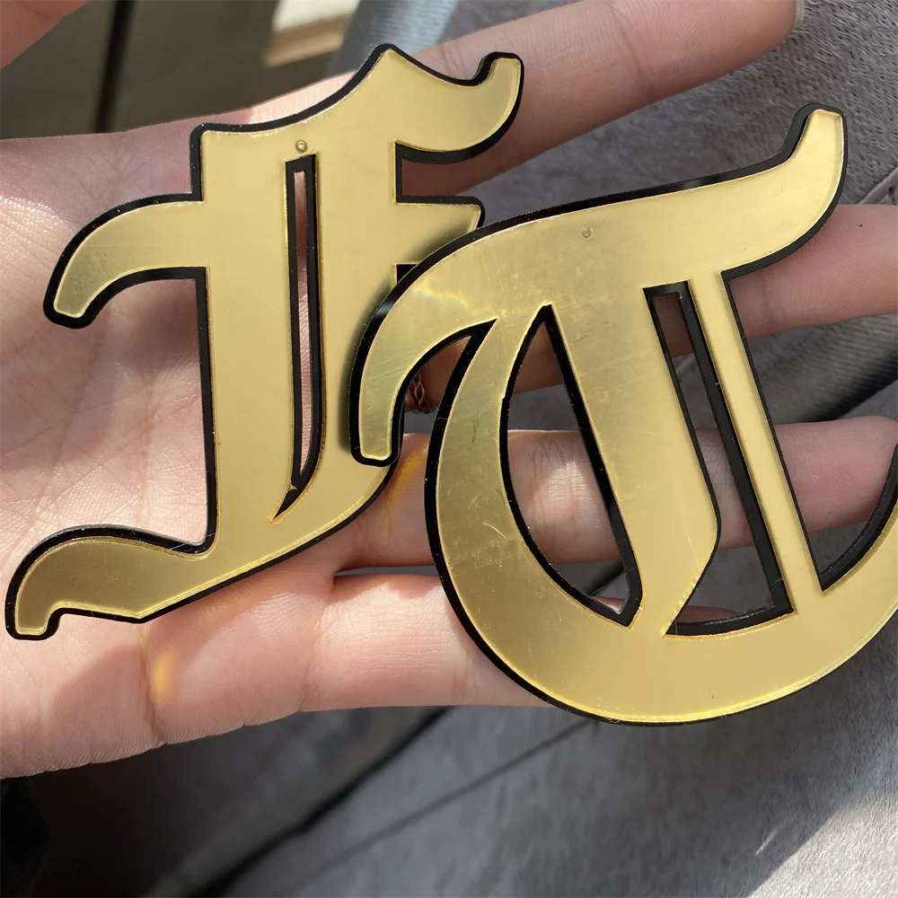 Рисунок 2 - Индивидуальные женские серьги с именем на заказ