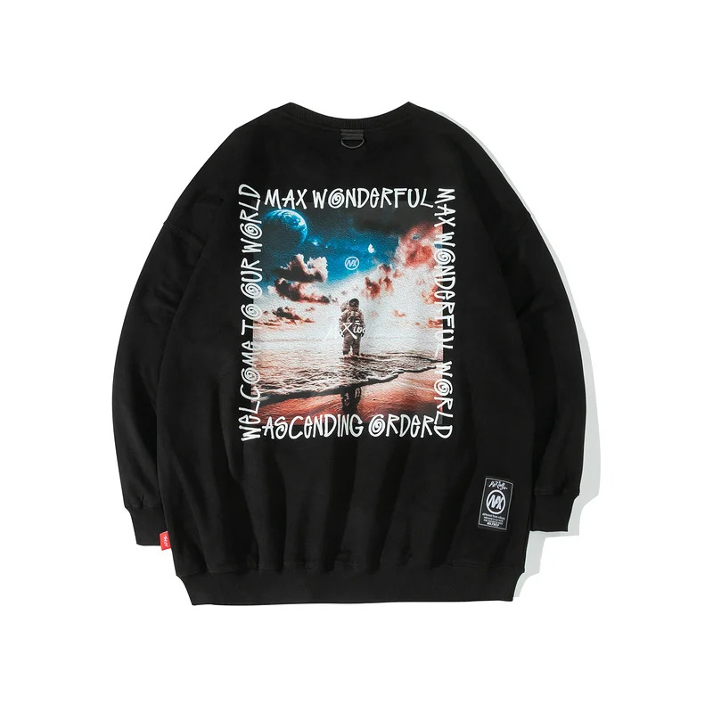 

Black Streetwear Hoodies Japanese Graphic Hoodie Astronaut Men Clothing