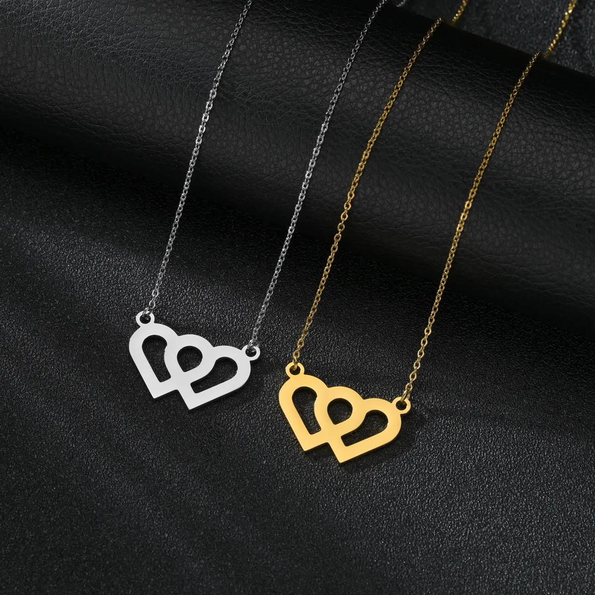 

Double Heart Pedant Stainless Steel Charm Necklace