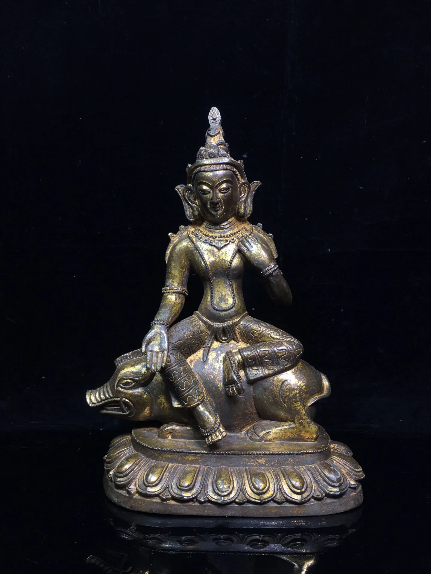 11-дюймовая коллекция тибетского храма старая бронза позолота киноварь Маричи