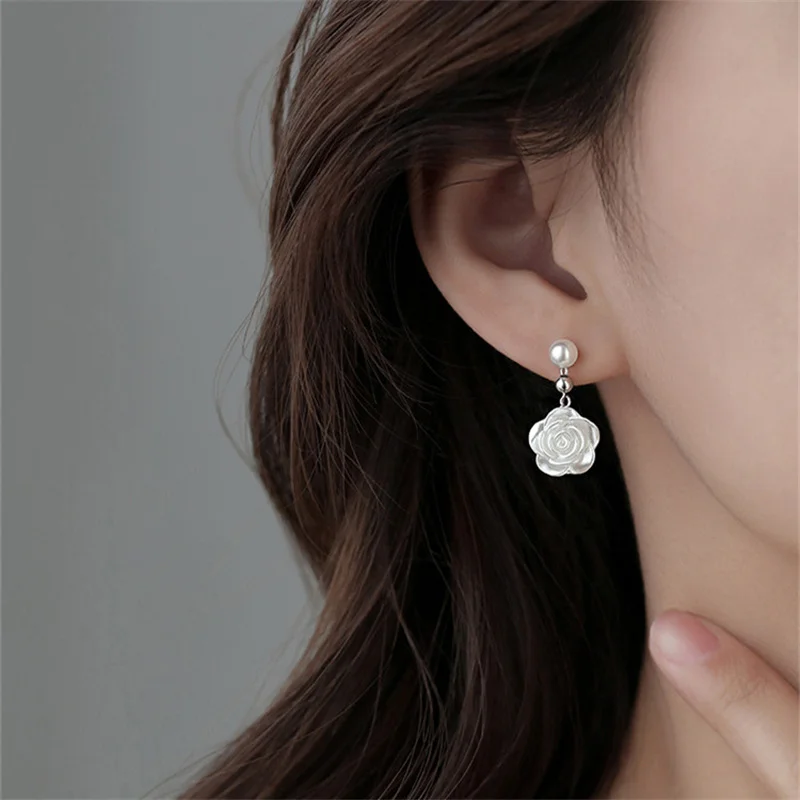 

Женские серьги-подвески из серебра 925 пробы