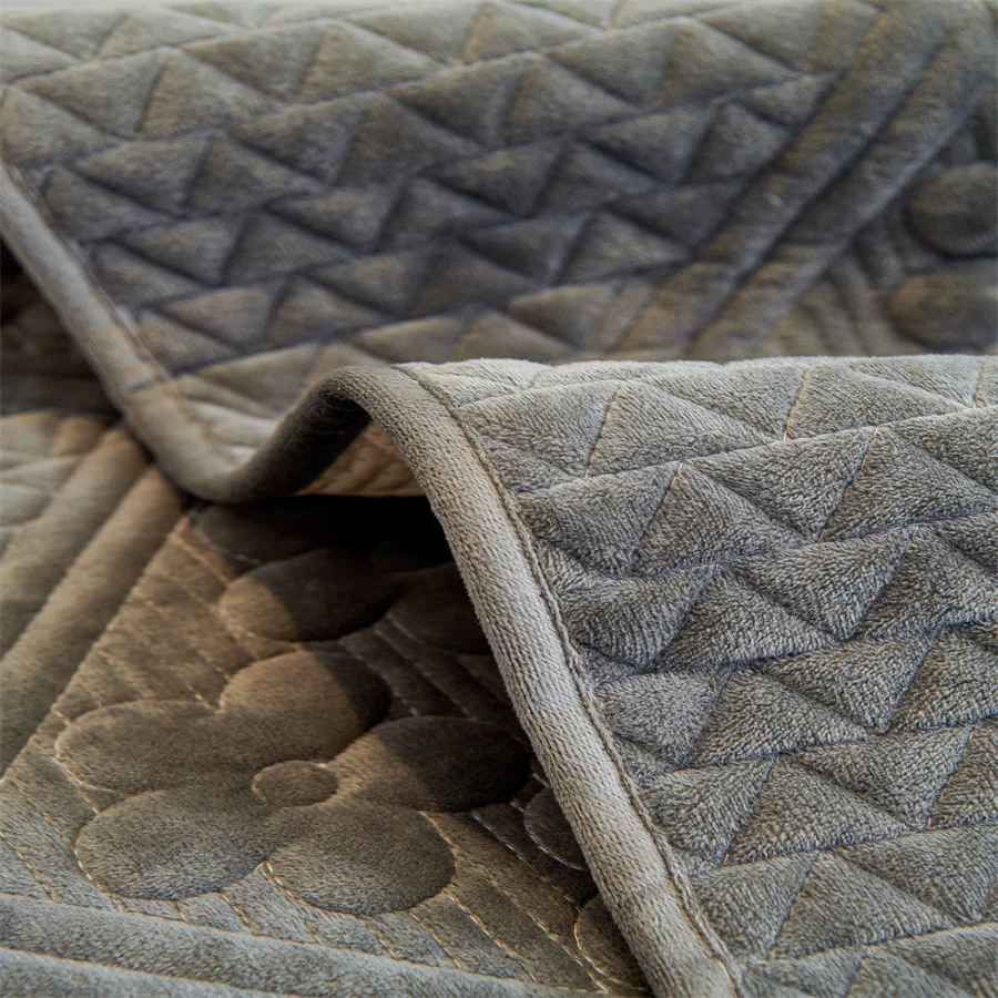 Нескользящий чехол для L-образного дивана: защитный из твердого полиэстера и