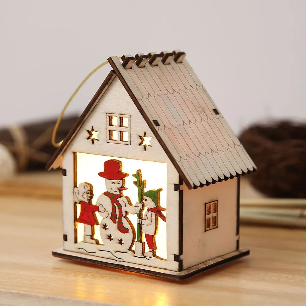 

Hanging Wood Chalet With LED Light Christmas Decorative Hotel Bar Cafe House Christmas Tree Decoration Festival Xmas Ornaments