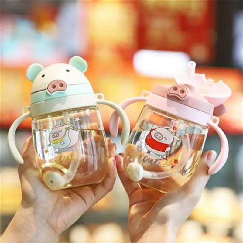 

Baby Water Bottle 410ml Kids Children Cute Pig Drinking Straw Bottle Baby Products with Handle Leak-proof Drinking Cup At School