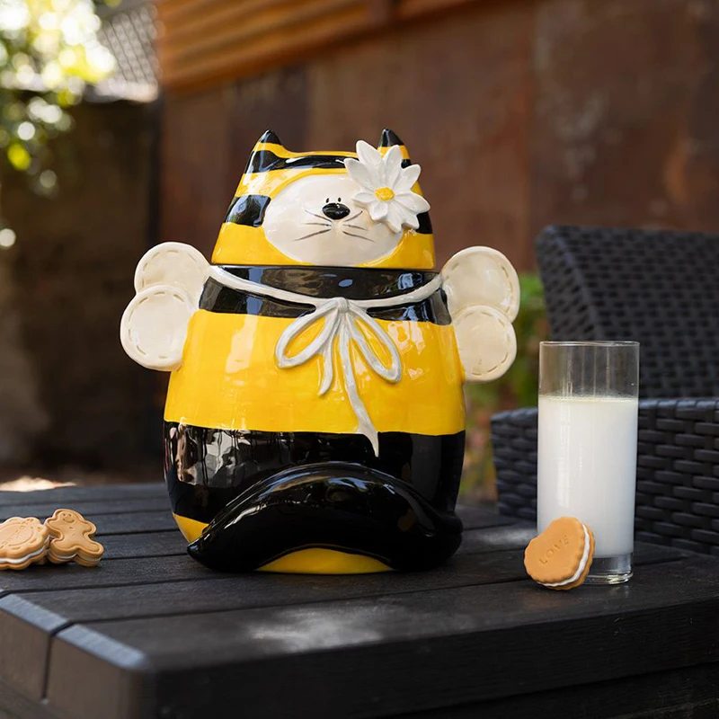 

Garden Ceramic Sculpture Bee Cat Candy Storage Jar Home Decor Living Room Decoration Dried Fruit Tea Jar Kitchen Food Container