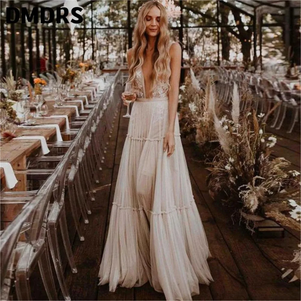 

Sexy Deep V-Neck Wedding Dresses Nude Champagne Ruffles Tulle Sleeveless Bridal Gowns A Line Sexy Country Style Robe De Mariee