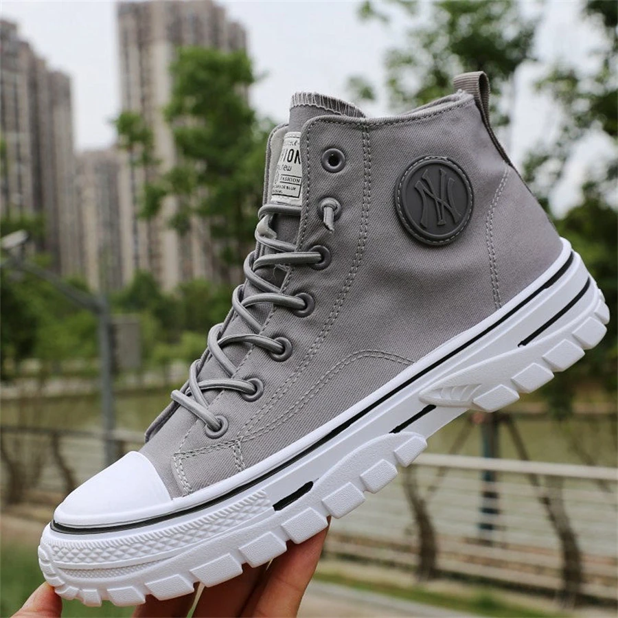 High Top Fashion Canvas Shoes Men Breathable Lace-up Sneakers With Platform Beige Black Gray Designer Vulcanized Footwear