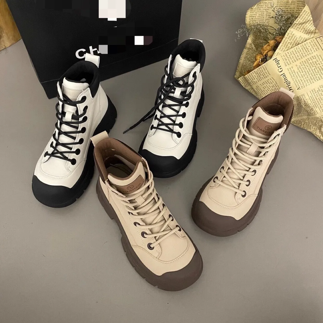 

2023 New Single Shoes Female Summer Thick Sole Leisure Sports Martin Boots High Top Shoes Platform Boot Women Shoes