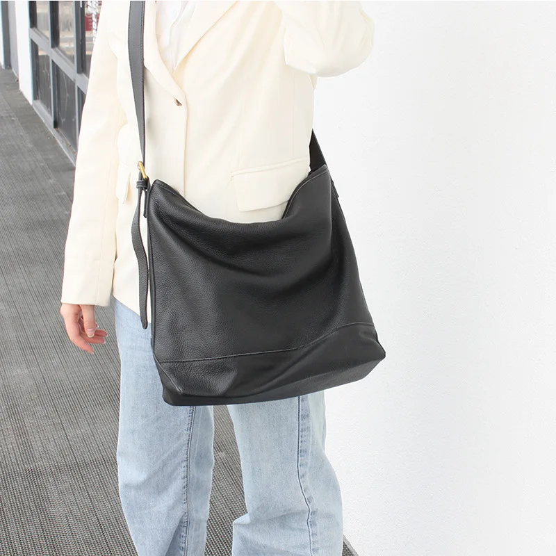 Simple Big Capacity Crossbody Bags For Women 2022 New Soft Genuine Leather Handbags Bucket Bags Luxury Solid Shoulder Female Bag