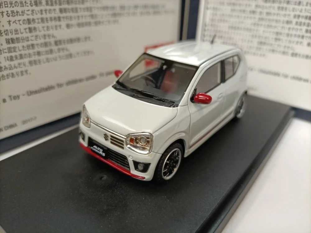 

1/43 Resin Simulation Car Model Mark43 Suzuki Alto Sport Turbo RS HA365 2015 White High-end Collection Decoration Gift