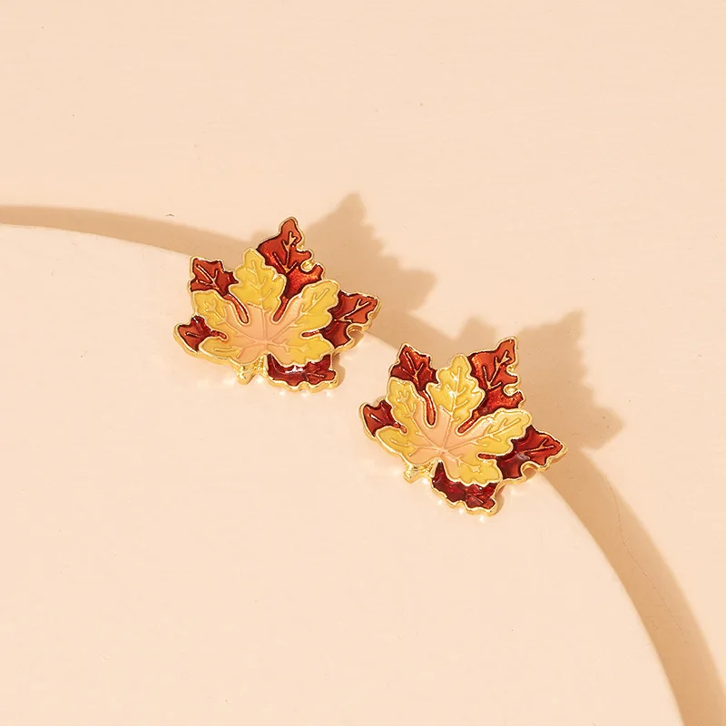 

Renya Korean Maple Enamel Statement Earrings Brown Yellow Mix Stud Earring for Women 2022 Autumn Winter Jewelry Accessories Gift