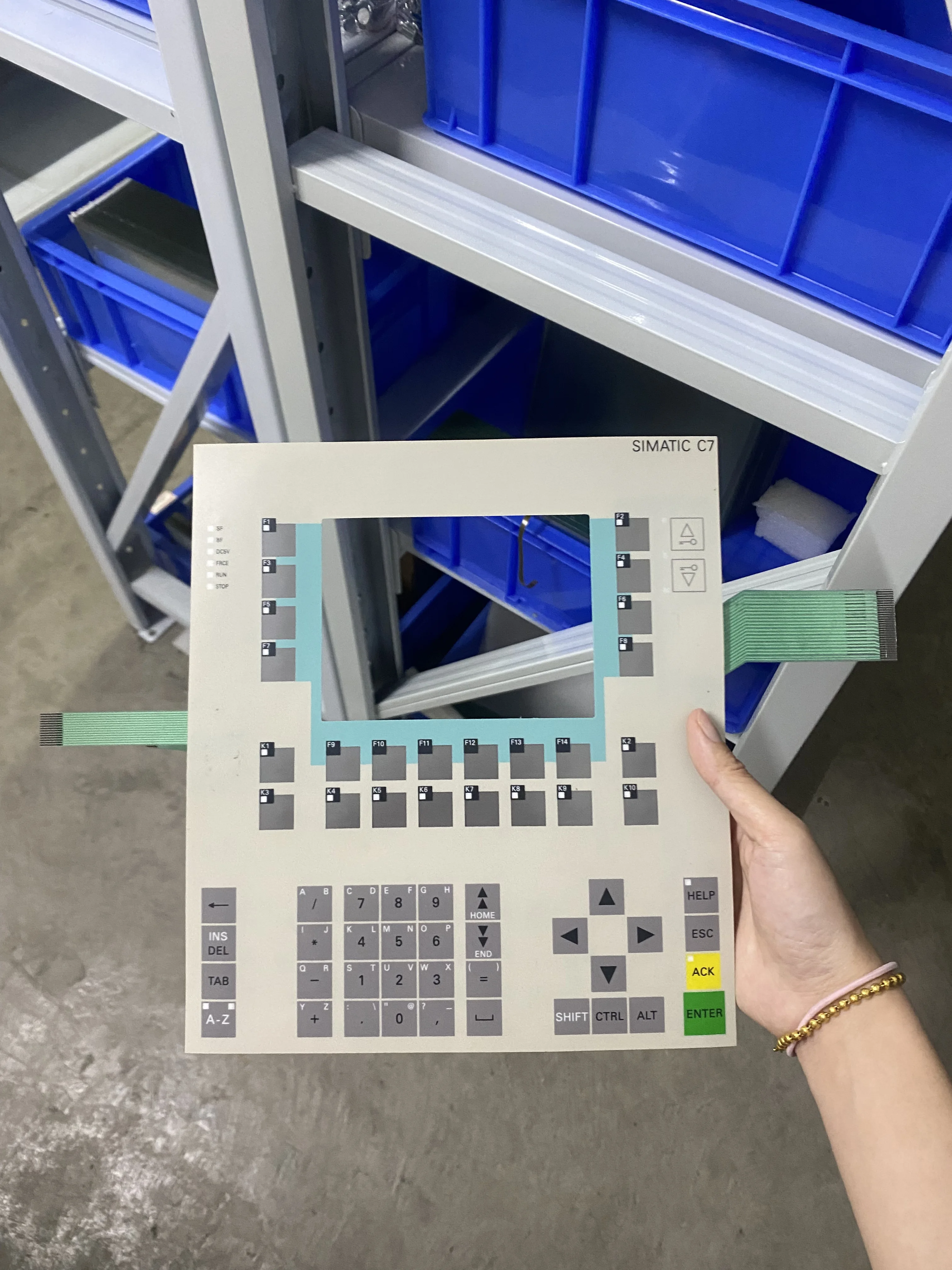 C7-635 6ES7635-2EC03-0AE3 -- Мембранные переключатели, клавиатуры, кнопочные панели (art.: 3920cfbae626f) - 3920cfbae626f