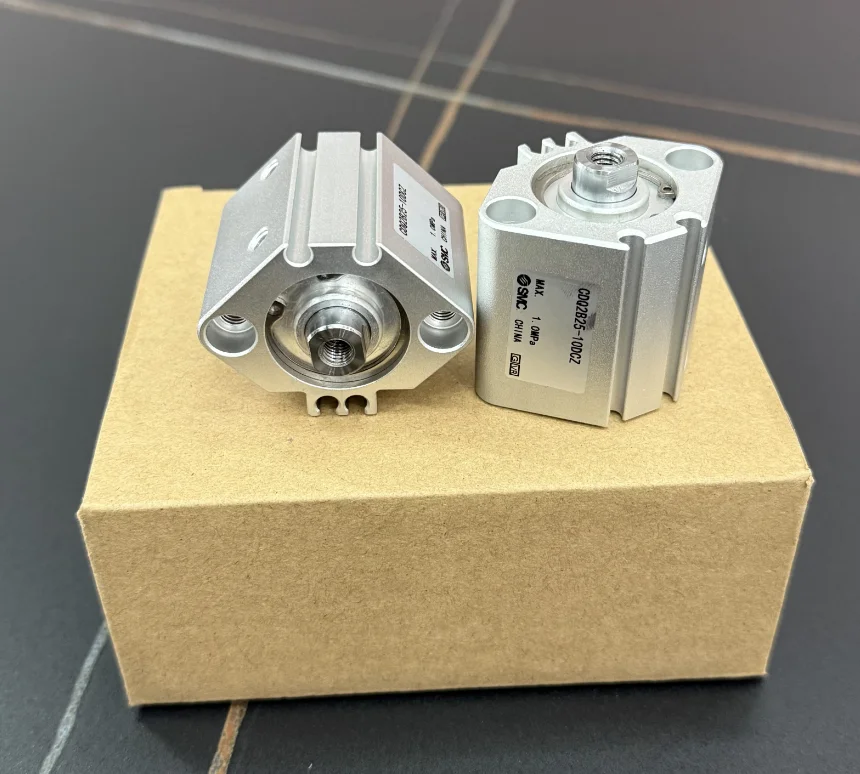 Фото Совершенно новый оригинальный тонкий цилиндр SMC CDQ2A16-CDQ2B25-5D-10D-15D20D-25D-30D №1