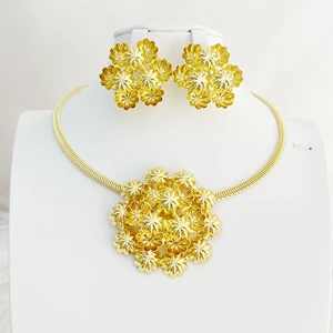 Gold Colour Plated Necklace Earring Set Beautiful Fashion Trend Sweet Romantic Party Wedding