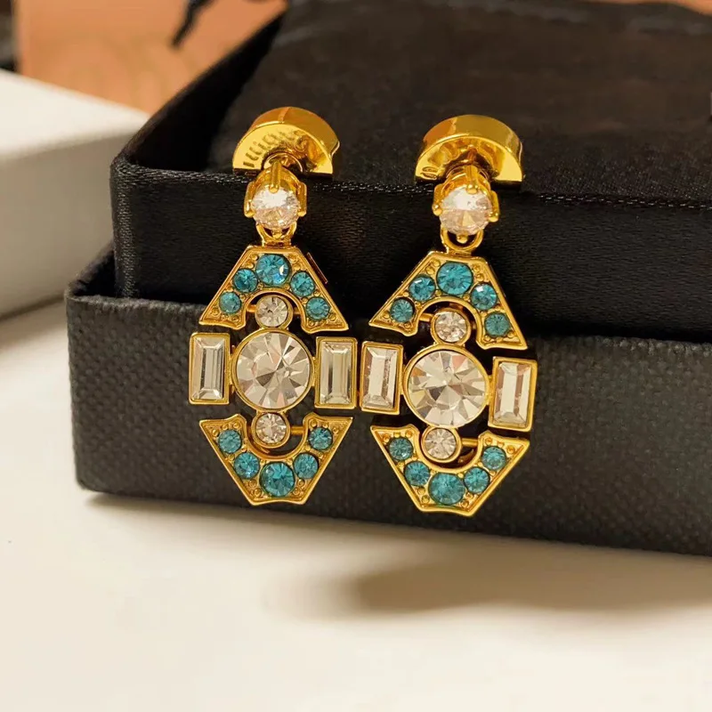 Французские призматические бирюзовые серьги-гвоздики мисс Миу 24 в стиле