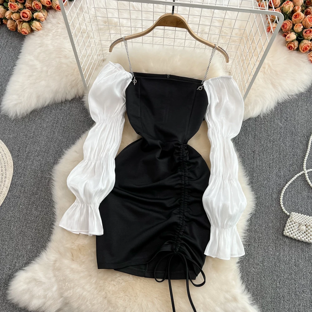 

French Retro Waist Closing Small Black Dress 2022 Spring Pure Style Slim Fitting Horn Sleeve Square Collar Wrap Hip Dress