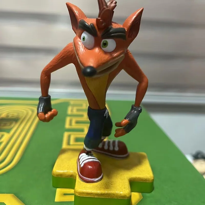 

TOTAKU Crash Bandicoot Figure Ornament Accessories Bookshelf Decor Creative Present For Friends