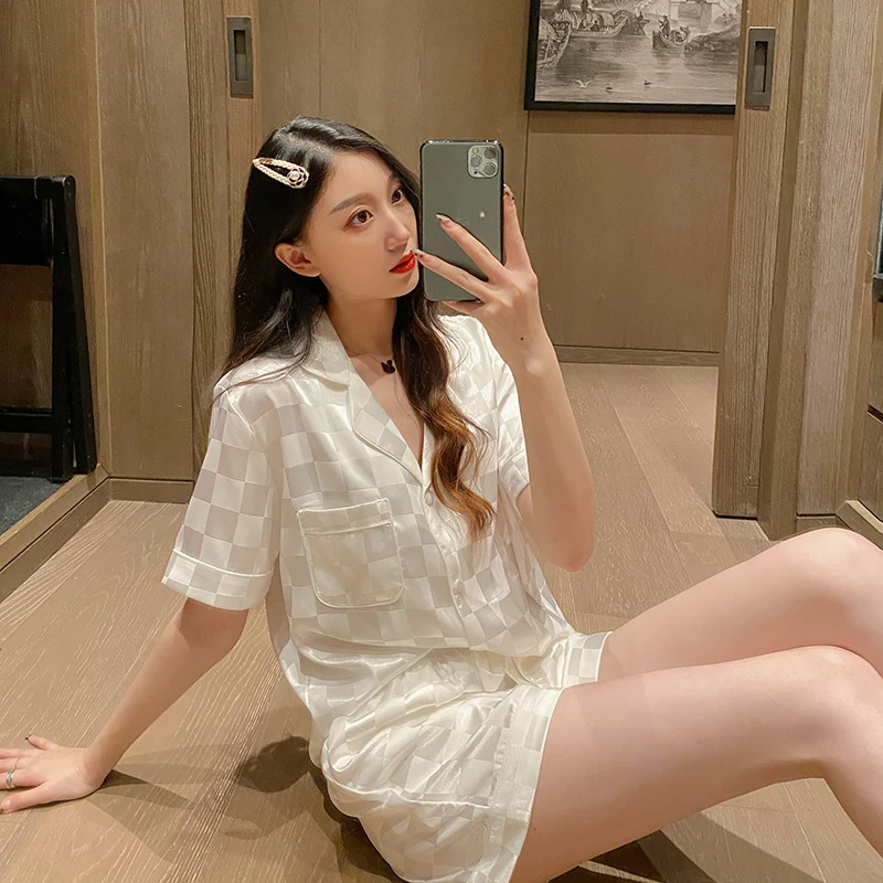 2022 new pajamas women's summer sexy ice silk short-sleeved shorts cardigan casual simple jacquard silk home service suit