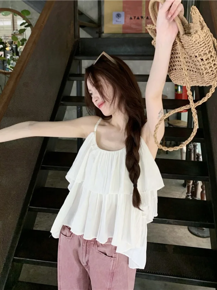 Белый топ без рукавов с асимметричными рюшами и оборками женская летняя шикарная