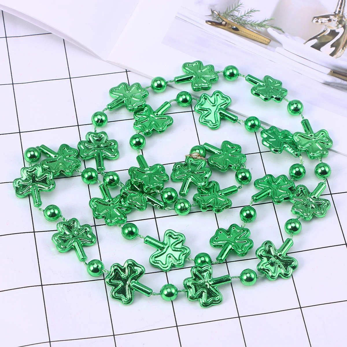 

2pcs Bead Necklace Beautiful Fashionable Decor Necklace for Woman Lady Female