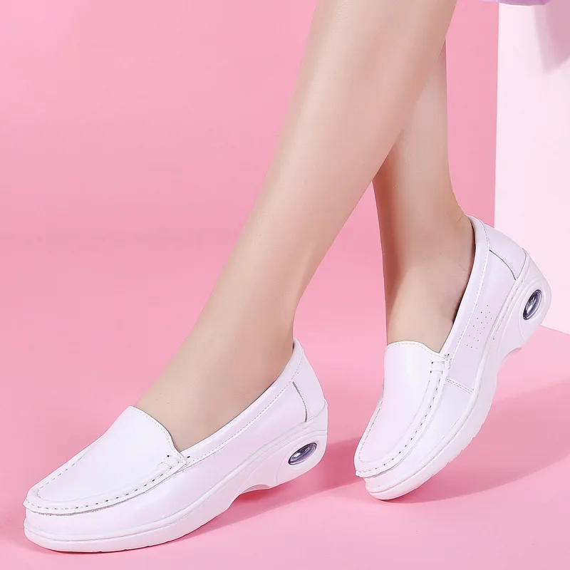 

Женские туфли на танкетке из воловьей кожи, белые удобные туфли без шнуровки для медсестер, модная женская обувь на плоской подошве, 2023