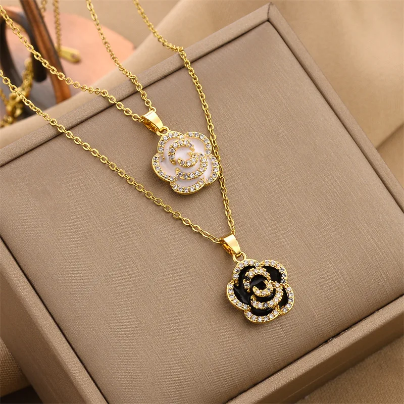 

Rhinestone Camellia Necklace Chain Flower Black White Pendant Fashion Luxury Women Custom Jewelry Accessories Gifts New Trend