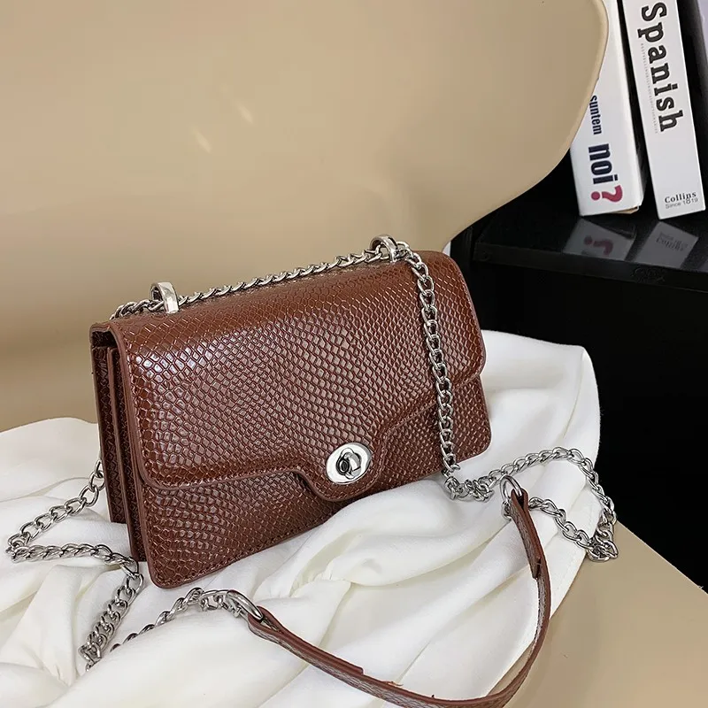 2023 Textured Chain Shoulder Bags Serpentine Pattern Messenger Bags Designer Lock Small Flap Handbags And Purses For Women Mujer