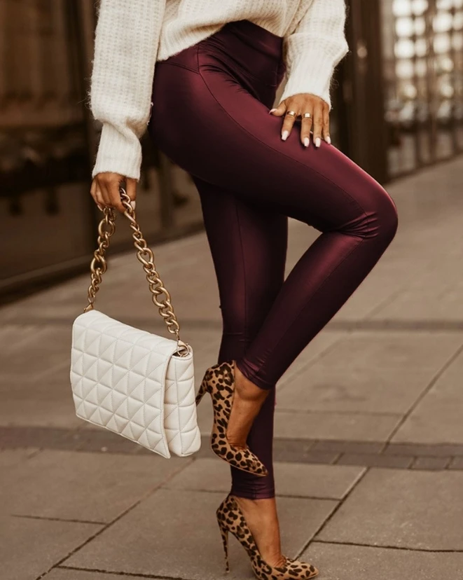 Модные брюки для женщин с высокой