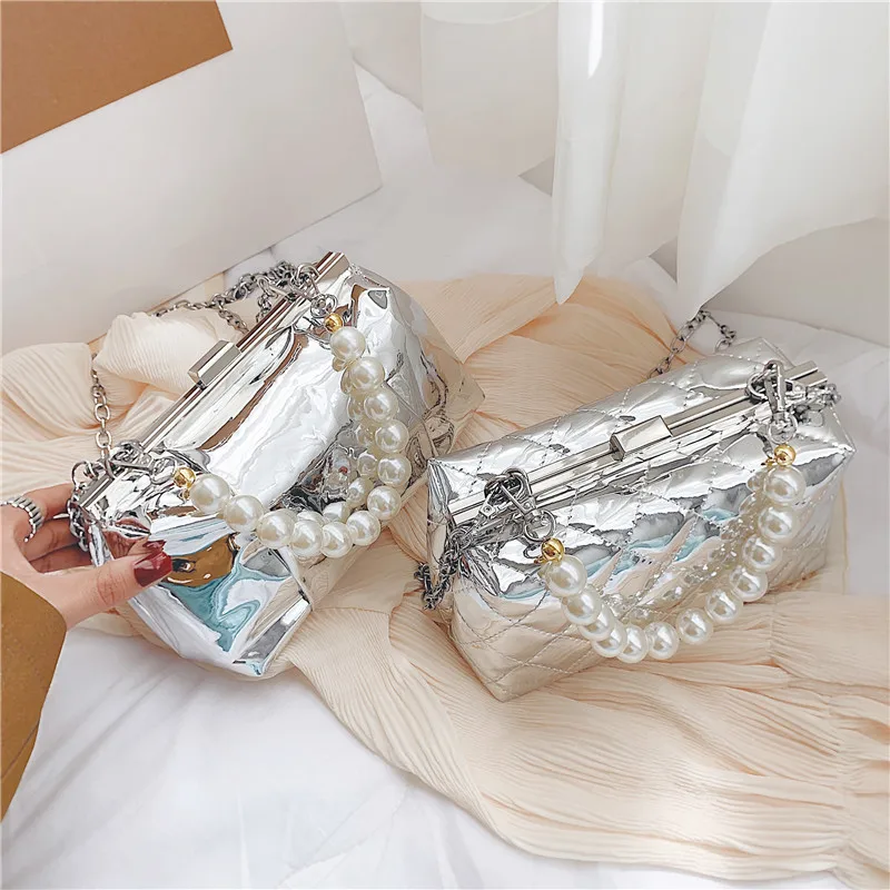 

Silver Glossy Shoulder Bags for Women Luxury Pearl Handbag and Purses Summer Chain Clip Female Crossbody Bag