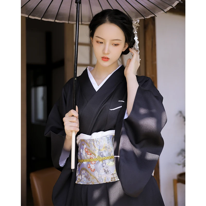 

Традиционное японское кимоно для женщин, черный цветочный принт, длинный рукав, юката, винтажное платье для выступлений, косплей костюм V3006