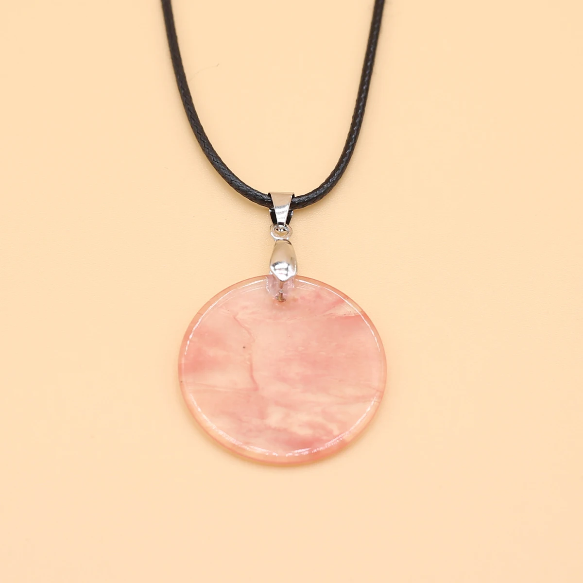 

Natural Stones Round Watermelon Red Gem Pendant with Leather Rope Chain Necklaces for Women Men Charms Pendant Necklace Jewelry