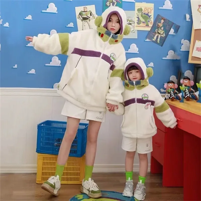 Комбинированное зимнее теплое пальто с капюшоном из овечьей шерсти длинным