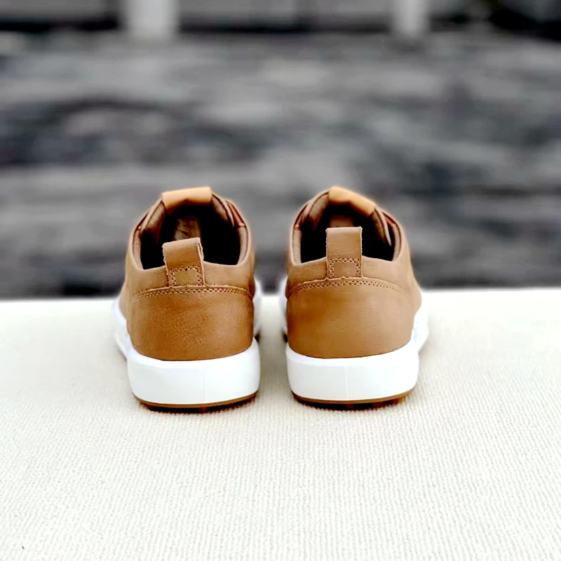 Golf Shoes Men's Leather Material Shock-absorbing Breathable Comfortable Non-slip Studless Men's Shoes Sneakers