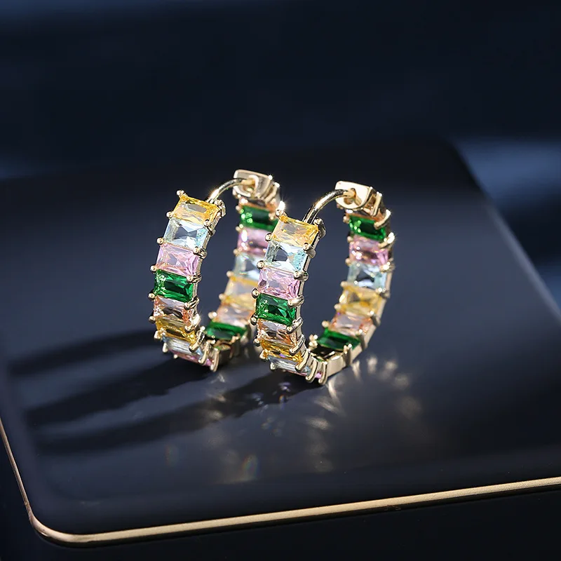 

2023 New Arrical S925 Silver Hoop Earring Exquisite Rectangular CZ Dangles for Women Simple Noble Banquet Bridal Trend Jewelry