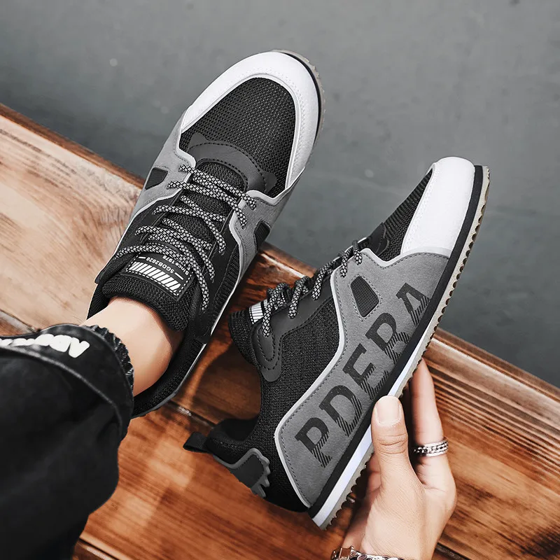 2023 Spring Retro Green Sport Shoes for Man Lightweight Breathable Running Shoes Men Non-slip Comfortable Men's Trainers Shoes