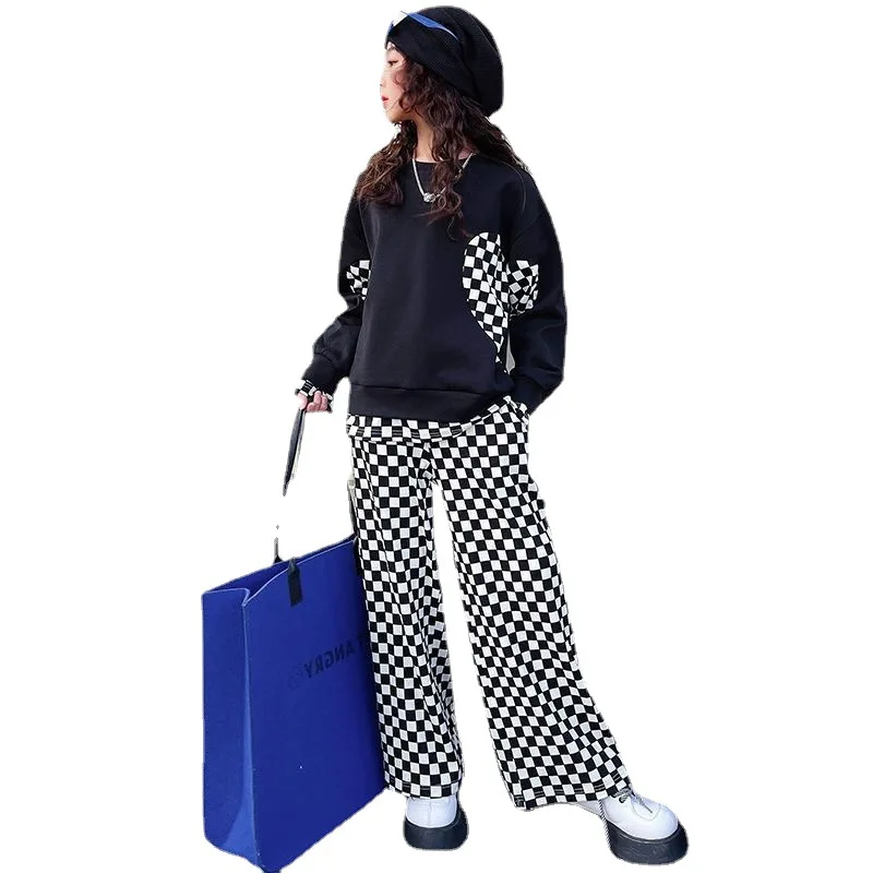 Недорогой новый спортивный костюм для девочек свитшот с сердечками в клетку и