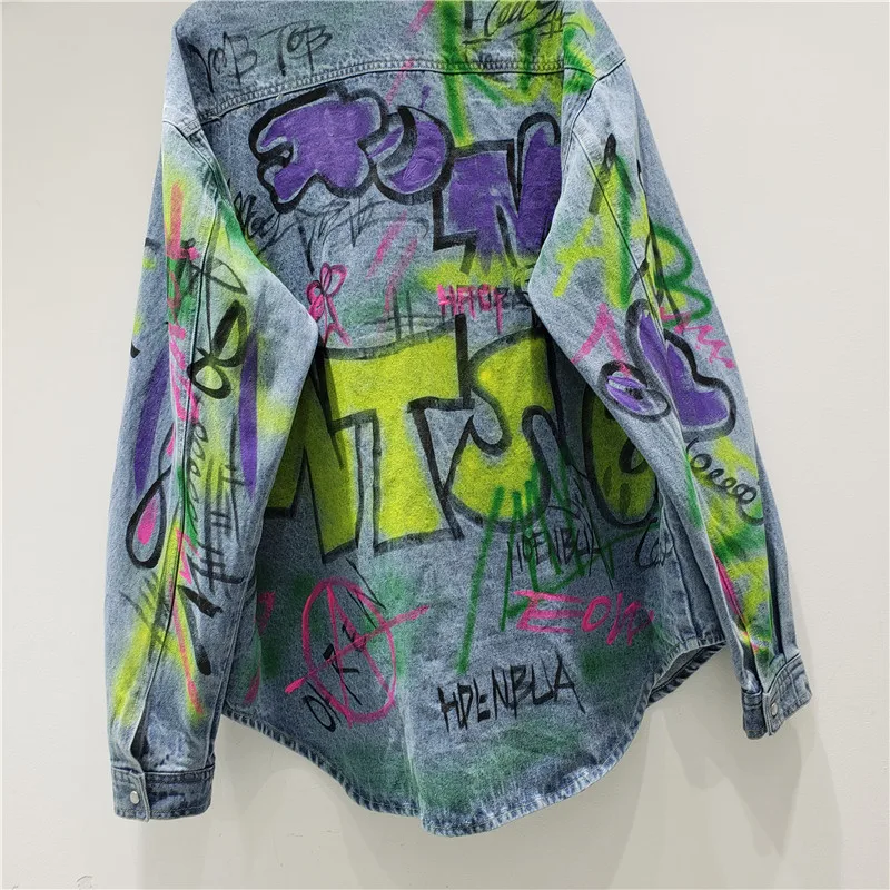 Куртка женская джинсовая с длинным рукавом винтажный пиджак из денима принтом